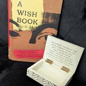 A Wish Book Hardcover 1993 Stacie Chaiken Alexis Genya CR Gibson Wishes Box Set